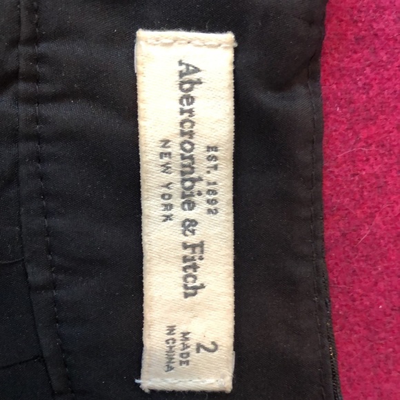 Stunning Abercrombie & Fitch Mini Skirt - Picture 5 of 5